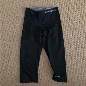 Nike Pro legging crops